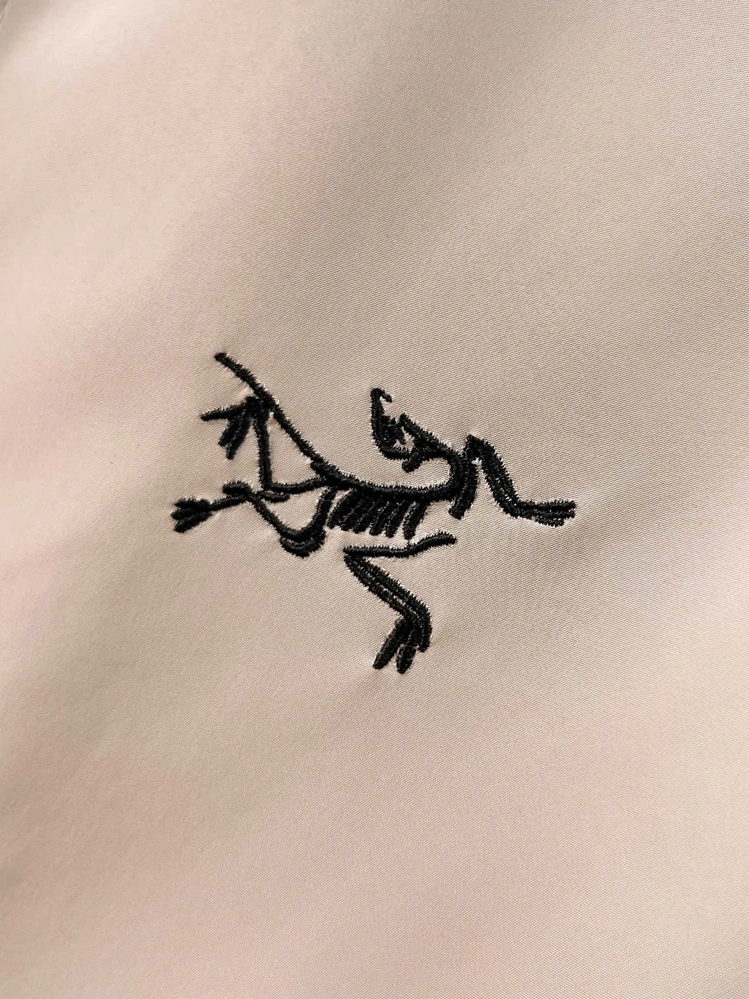 Same Style， ， 2026 New Arrival ， Original Premium Breathable ， ， ， Quality。 ， Sizes：M～3XL